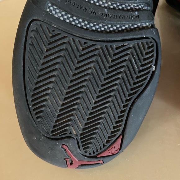 Jordan’s Boys size 6.5 Retro 12 - Picture 7 of 11